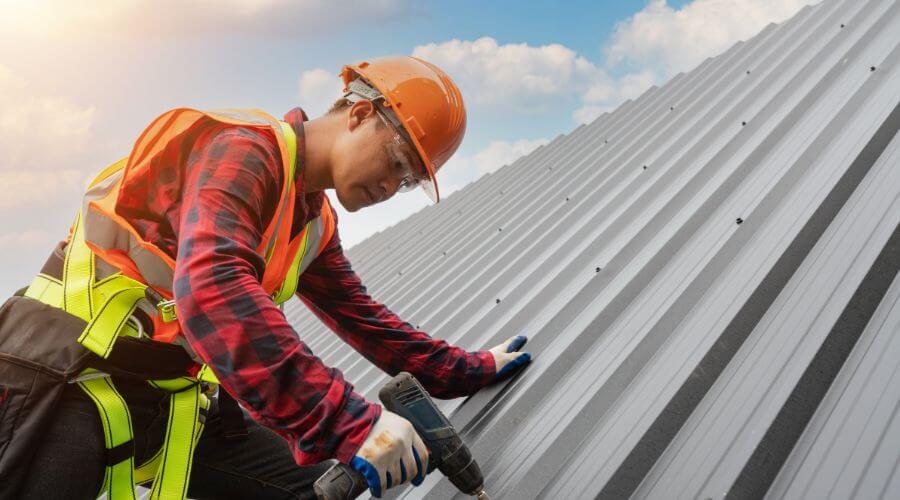 Professional Emergency Roof Repairs services in Radiant, VA
